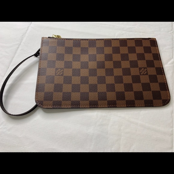 NEW Louis Vuitton Neverfull Damier Ebene Wristlet - Picture 2 of 11